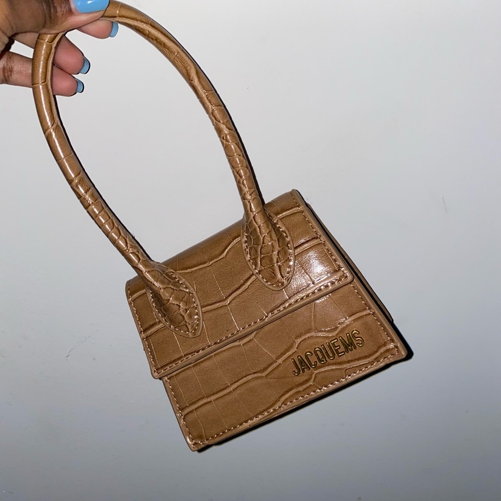 Brown jacquemus bag
